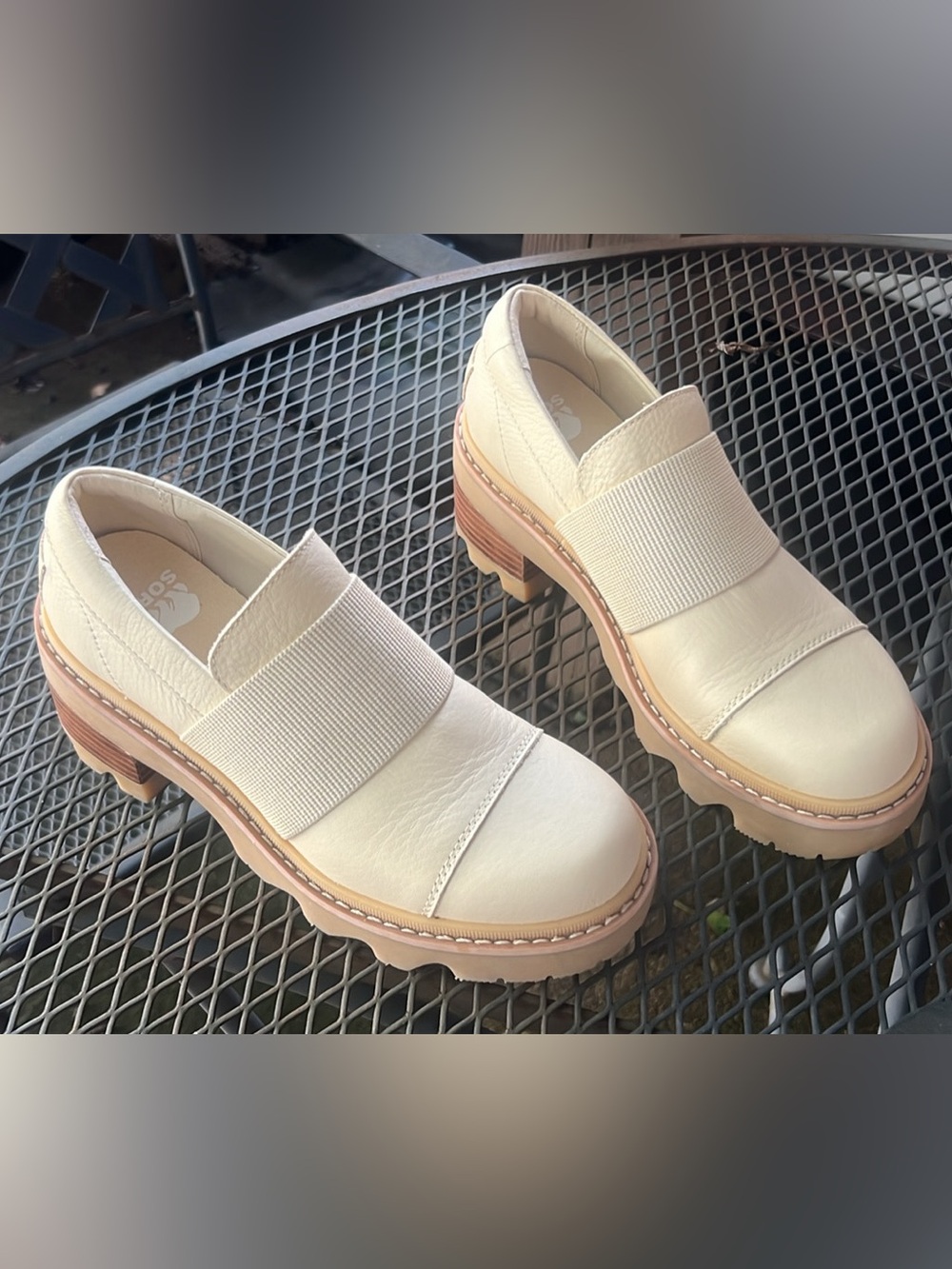 Sorel 5.5 Cream Elastic-Band Chunky Loafers